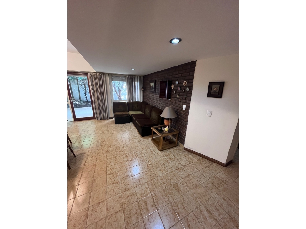 Departamento 3 amb con dependencia y patio. Zona Stella Maris - 3