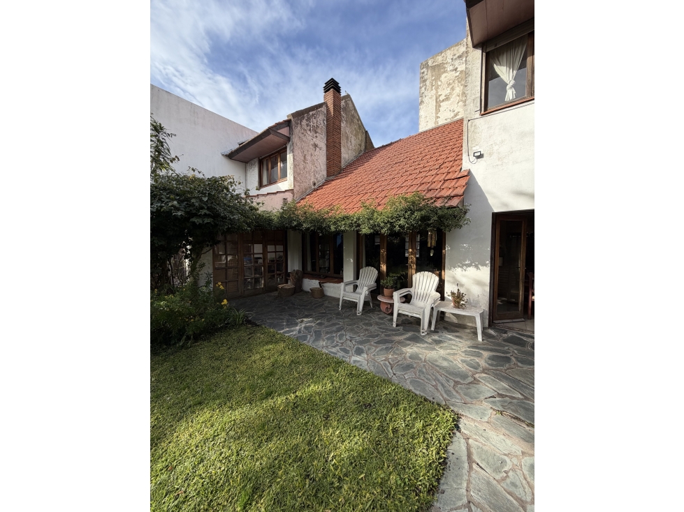 Venta. Casa 5 Ambientes. Barrio San Carlos - 3