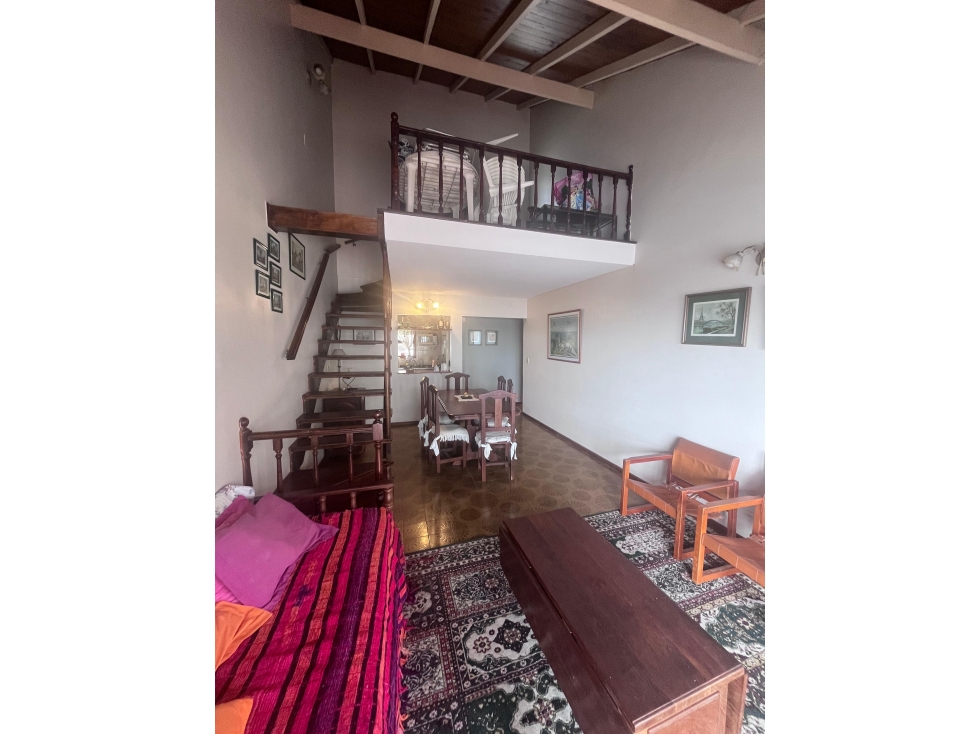 Departamento 3 amb con cochera. Zona Varese
