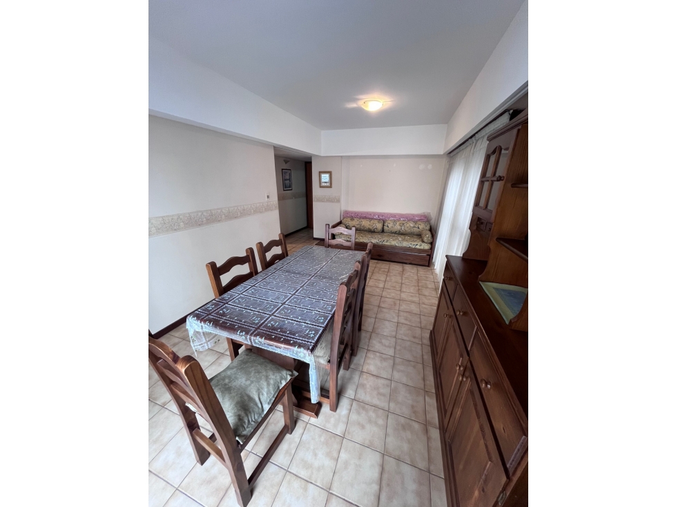 Departamento 2 amb. Zona Varese - 4