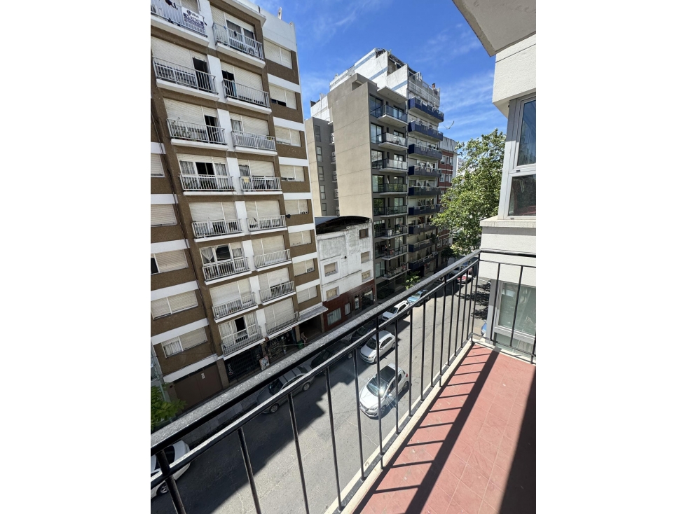 VENTA 2 AMBIENTES CON ESTUDIO A METROS DE PLAZA MITRE — foto 3