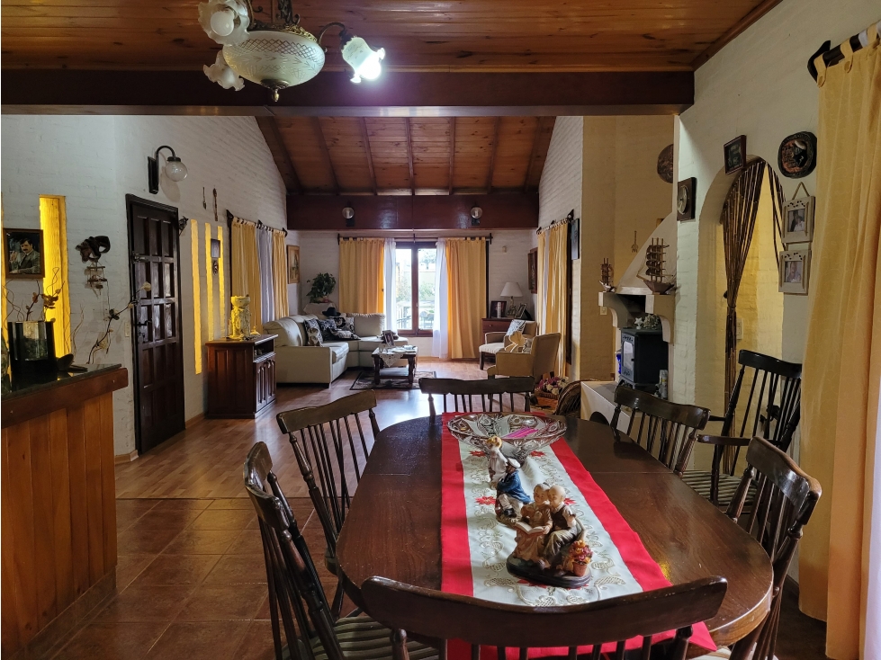 VENTA CHALET SOBRE LOTE 838m2 EN BARRIO COLINAS DE PERALTA RAMOS - 4