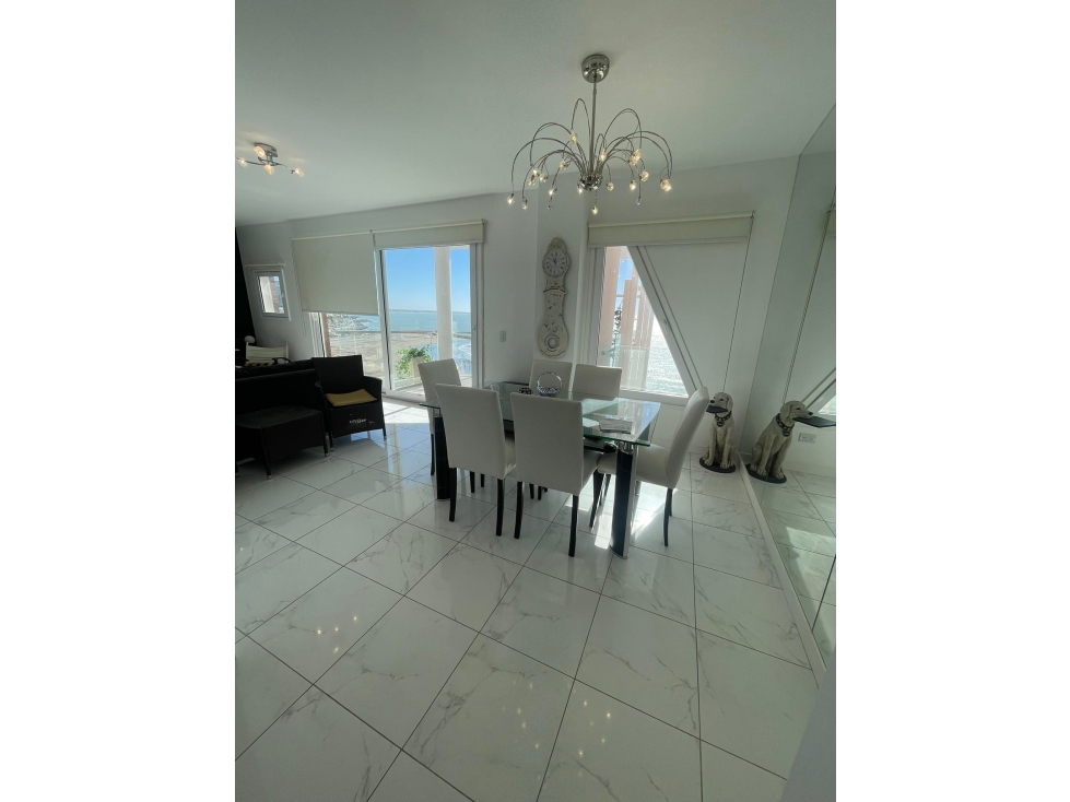 VENTA SEMIPISO 3 AMBIENTES CON COCHERA Y BAULERA FRENTE AL MAR VARESE — foto 4