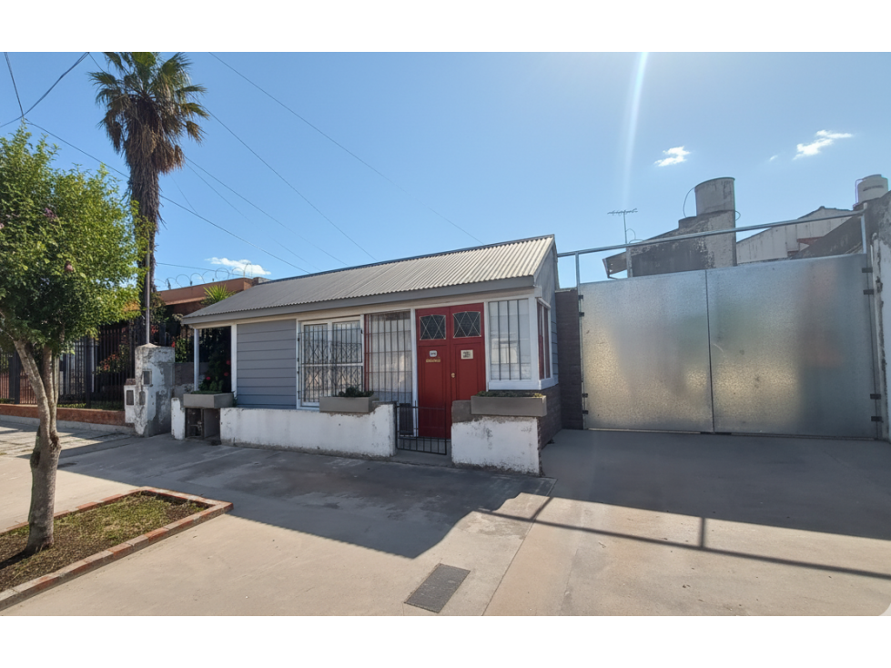 VENTA EN BLOCK DE CASA Y DEPARTAMENTO ZONA MUNDIALISTA