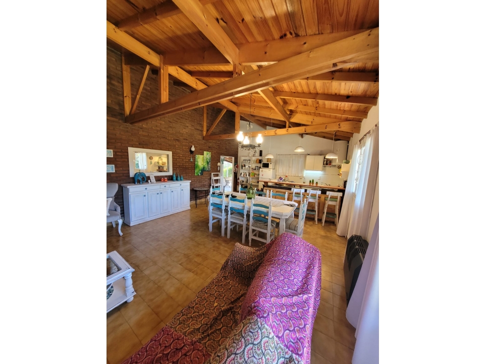 VENTA CASA 3 AMBIENTES CON PILETA Y QUINCHO EN MAR CHIQUITA - 5