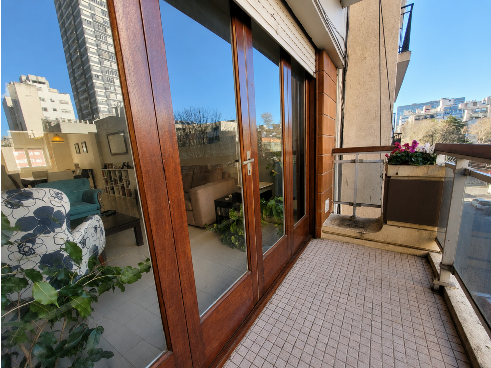 VENTA DEPARTAMENTO 3 AMBIENTES AL FRENTE Y CON COCHERA EN LA PERLA — foto 6