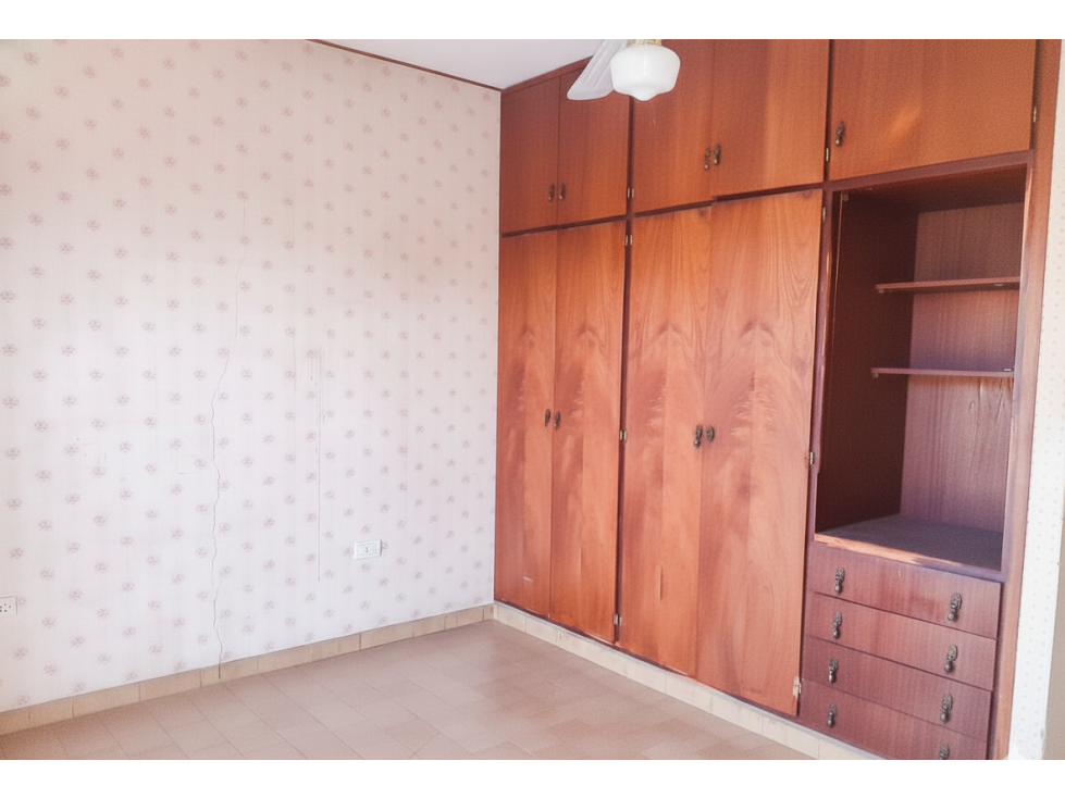 VENTA DE IMPORTANTE LOCAL CON VIVIENDA EN SANTA ROSA - 5