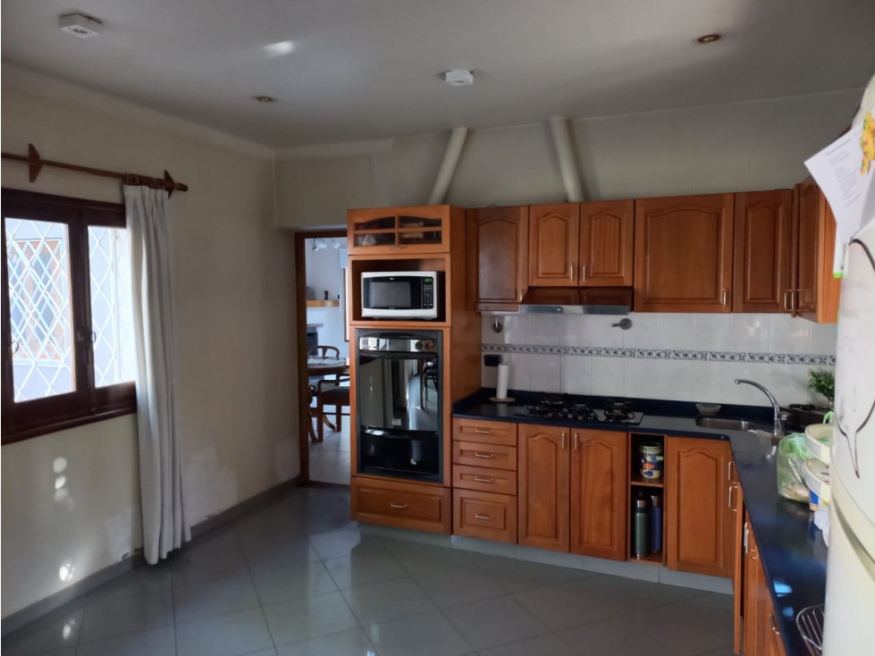 VENTA CASA SOBRE LOTE 1475 m2 EN SAN RAFAEL EXCELENTE ENTORNO - 6