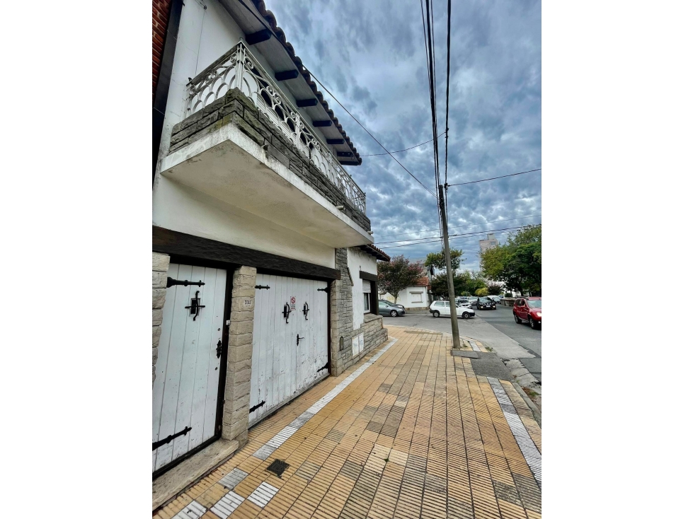VENTA CHALET CON DEPARTAMENTO EN ESQUINA ZONA MACROCENTRO — foto 4