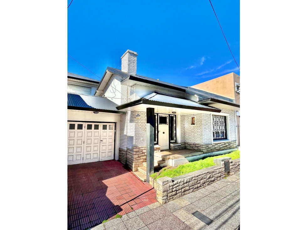 VENTA CHALET CON DEPARTAMENTO EN BARRIO CHAUVIN — foto 2