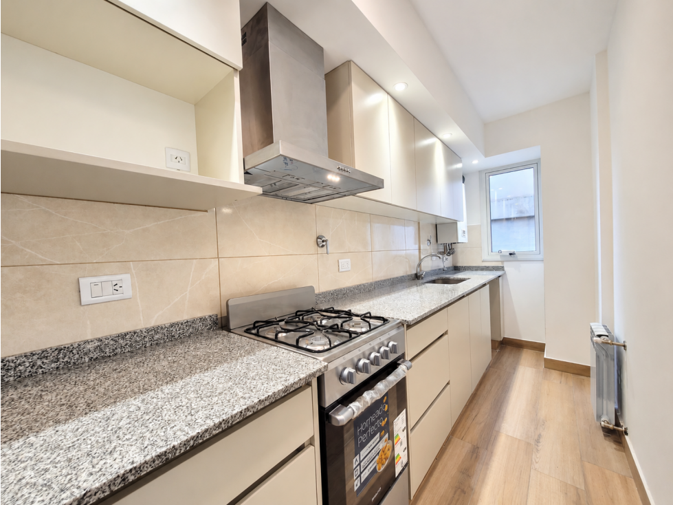 VENTA DEPARTAMENTO 3 AMBIENTES CON BALCÓN SALIENTE COCHERA PLAZA MITRE — foto 6