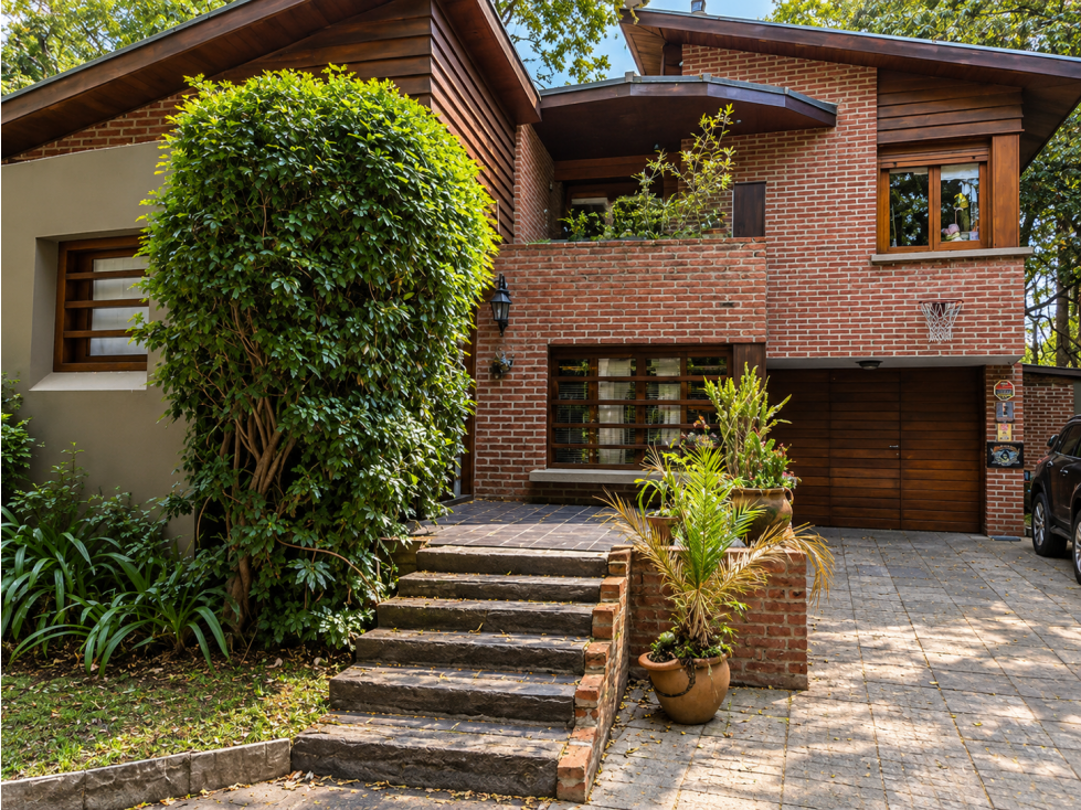 VENTA DE CASA DE 4 AMBIENTES EN EL GROSELLAR - 2