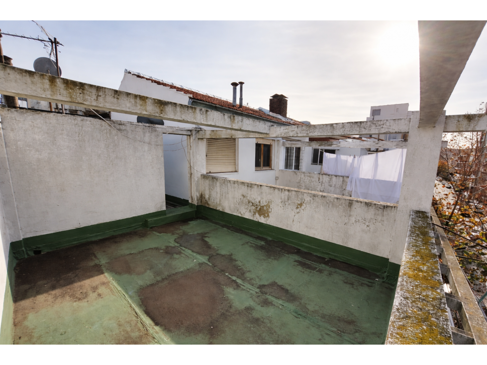 VENTA TERRAZA CON BAULERA A METROS DEL ALDREY Y GUEMES - 2