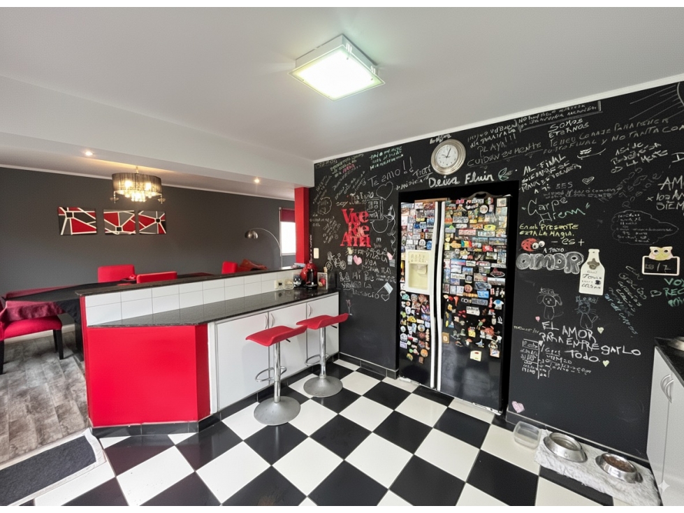 VENTA CASA 4 AMBIENTES CON PILETA EN BARRIO CAISAMAR — foto 5