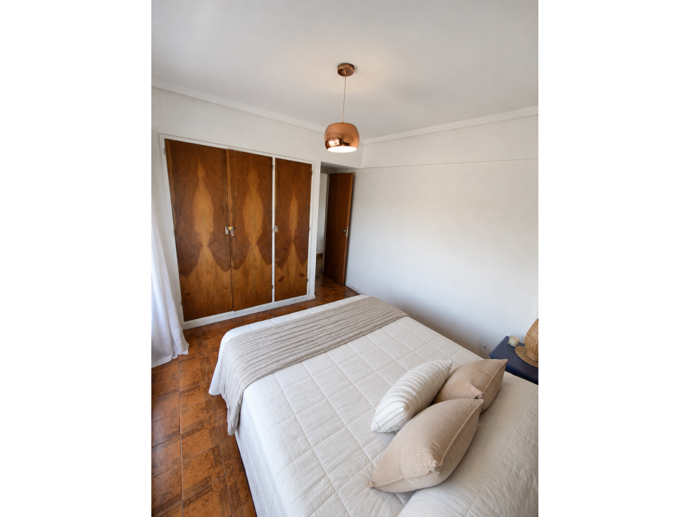 VENTA DEPARTAMENTO 2 AMBIENTES CON BAULERA ZONA PLAZA COLON - 5