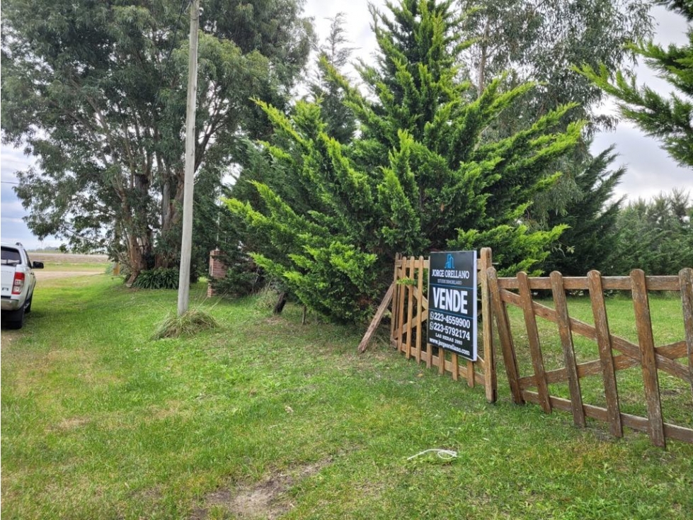 VENTA DE EXCELENTE LOTE DE 422 M2 EN PARQUE LAGO MAR DE COBO - 2
