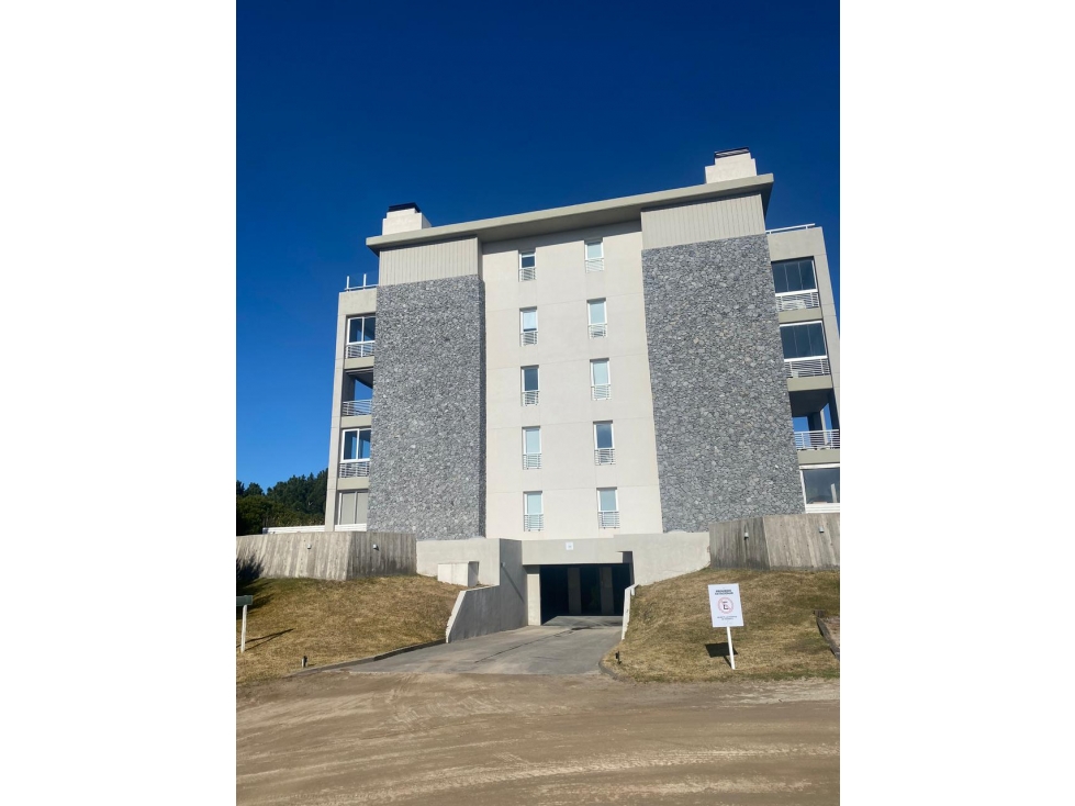 Departamento en Venta en Costa Esmeralda - Edificio Par - 1