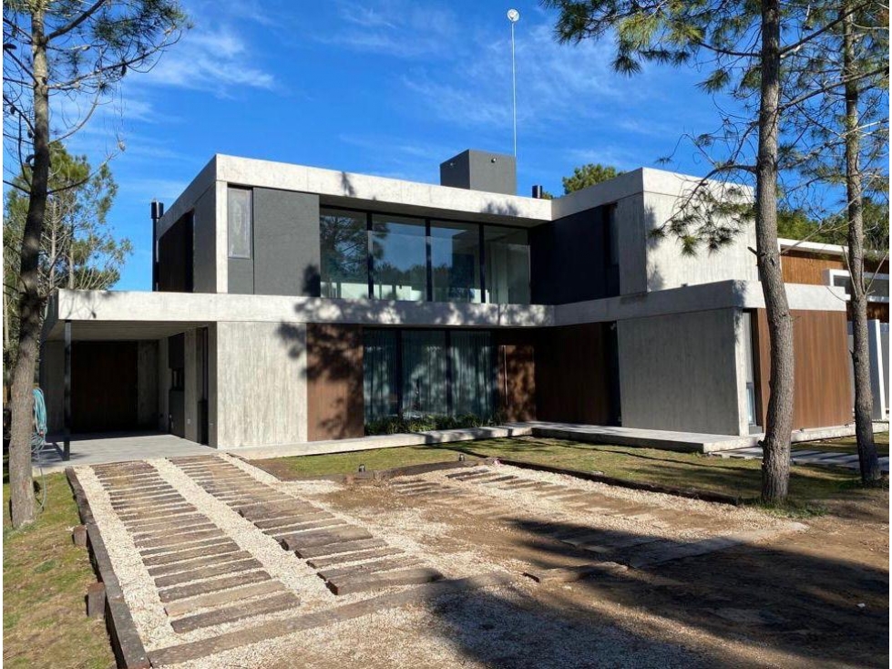 Casa Alquiler Costa Esmeralda Maritimo III Lote 40 Pileta 4 Dorm