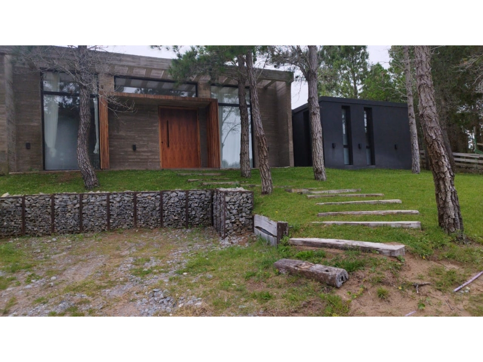 CASA EN VENTA EN VILLAROBLES - BARRIO SERENA - LOTE 541