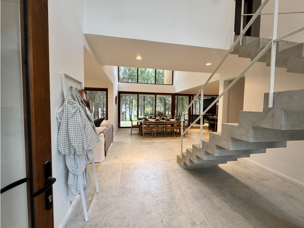 Casa Alquiler Costa Esmeralda Residencial 348 5 Dorm Pileta 12 Pax — foto 6