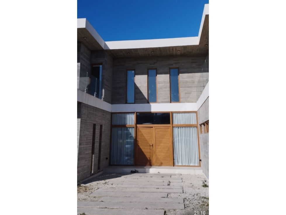 CASA EN ALQUILER EN COSTA ESMERALDA - ECUESTRE 398
