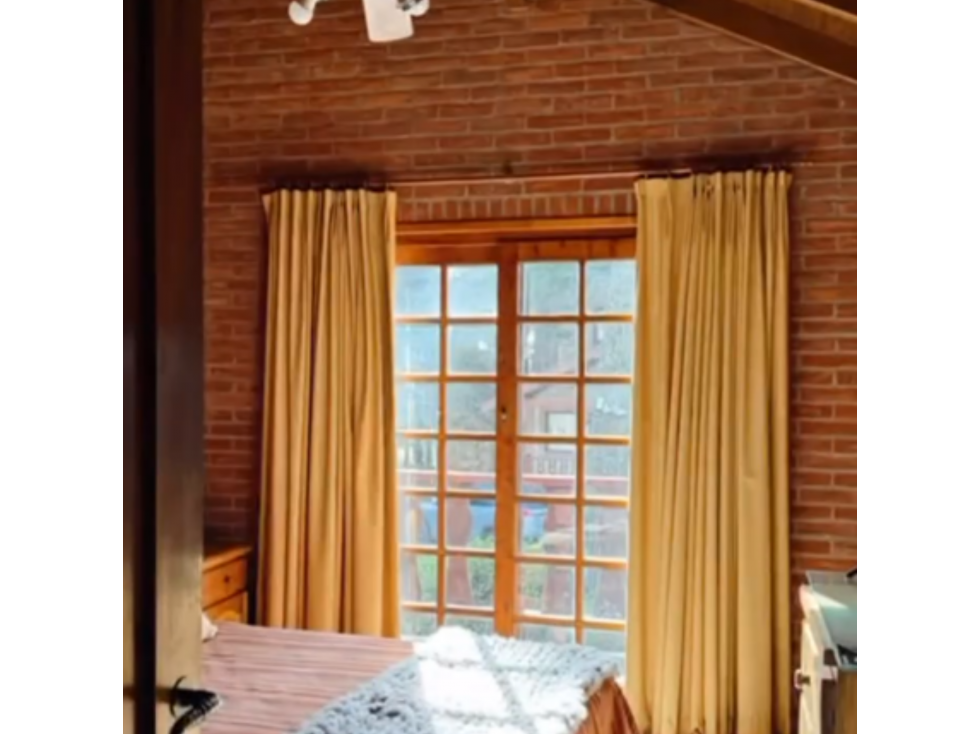CASA CABAÑA N 33 VILLA ALPINA - CARILO - VENTA - 5