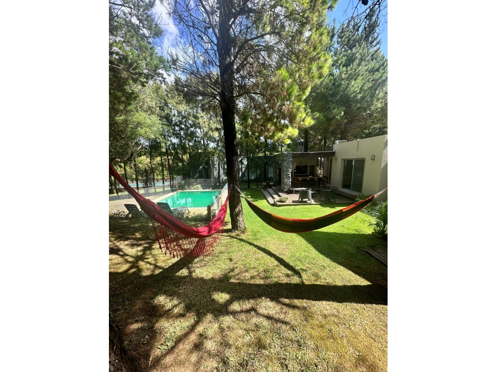Casa Alquiler Costa Esmeralda Senderos II Lote 130 Piscina