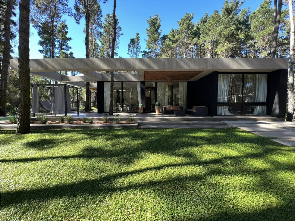 Casa en Venta VILLA ROBLES - 1