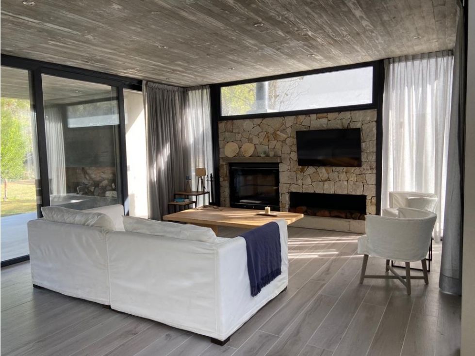 Casa Alquiler Costa Esmeralda Maritimo III Lote 40 Pileta 4 Dorm — foto 2