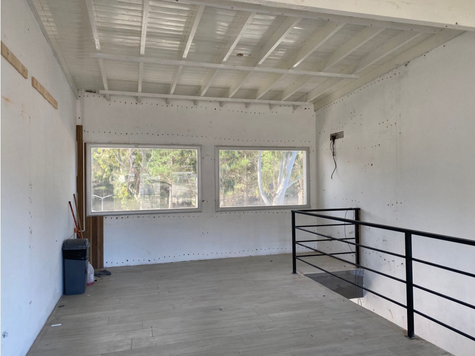 LOCAL 27 - COSTA ESMERALDA - ALQUILER ANUAL - 6