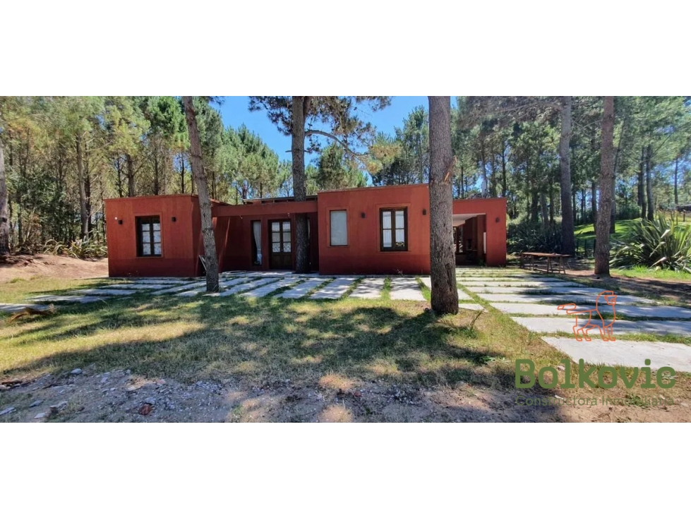 Casa en Venta en Pinamar - Barrio Los Álamos