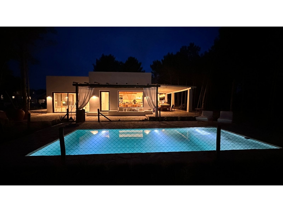 Casa Alquiler Costa Esmeralda Senderos II Lote 156 Piscina