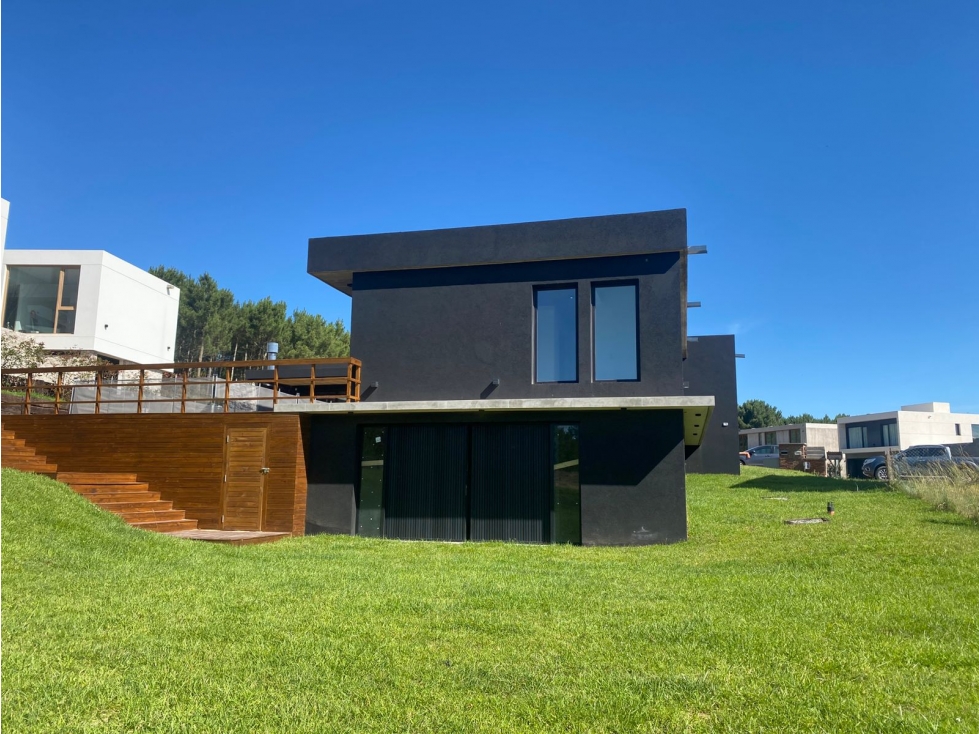 Casa con Pileta en Venta en Costa Esmeralda - Marítimo III