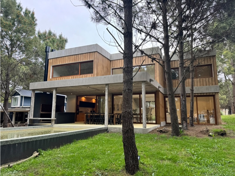 Casa Alquiler Costa Esmeralda Residencial 348 5 Dorm Pileta 12 Pax — foto 4
