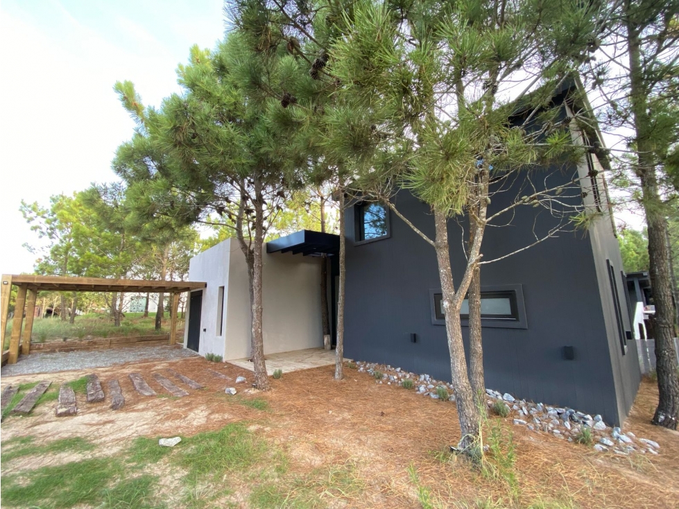 Casa Alquiler Costa Esmeralda Maritimo IV Lote 48 Pileta 4 Dorm - 4