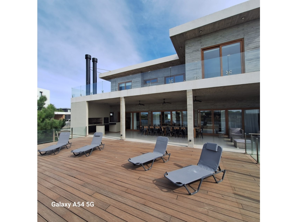 Casa en Venta Ecuestre 398, Costa Esmeralda - Vista al Lago 7 Dorm — foto 2