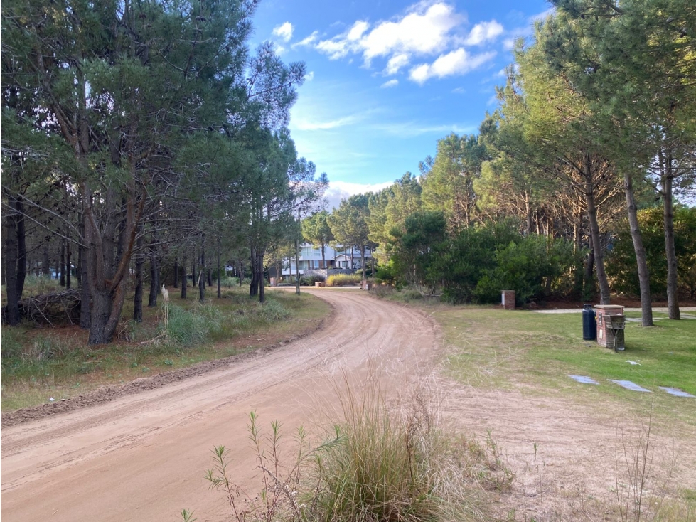 Lote en Barrio Cerrado Costa Esmeralda - Residencial I - 4