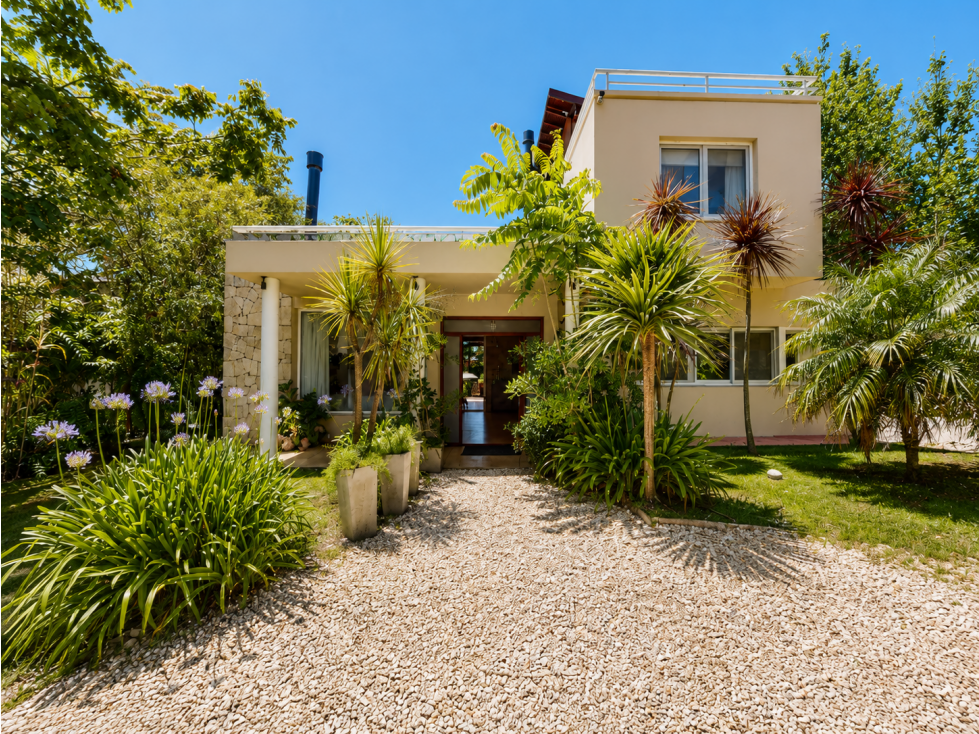 Casa Venta Cariló 4 Dormitorios Pileta Climatizada. - 1