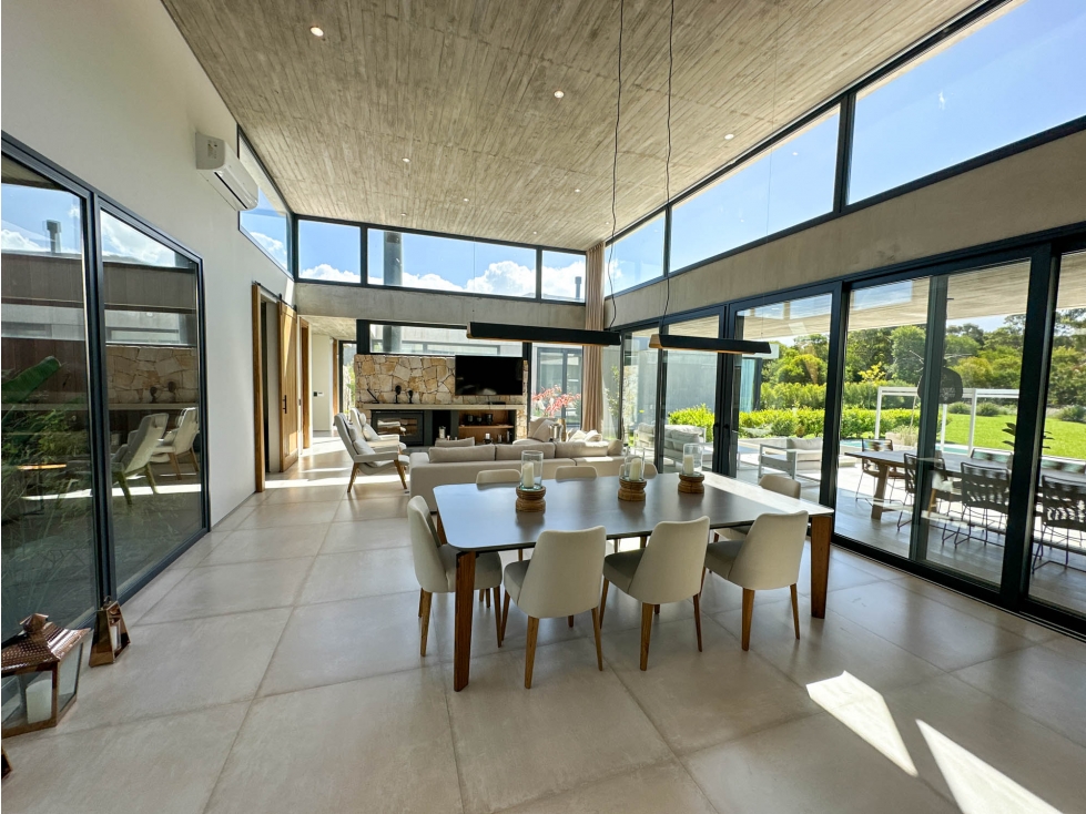 Casa Golf II Lote 400 Costa Esmeralda 5 suites 500m² pileta - 6