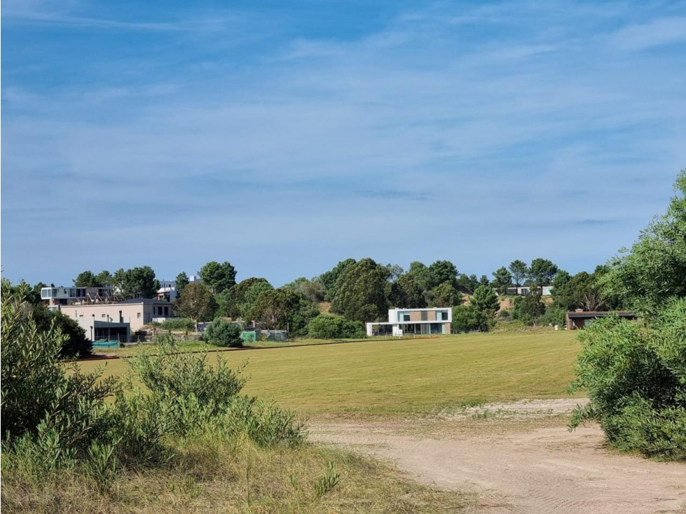 LOTE EN VENTA - ECUESTRE 334 - COSTA ESMERALDA - 1