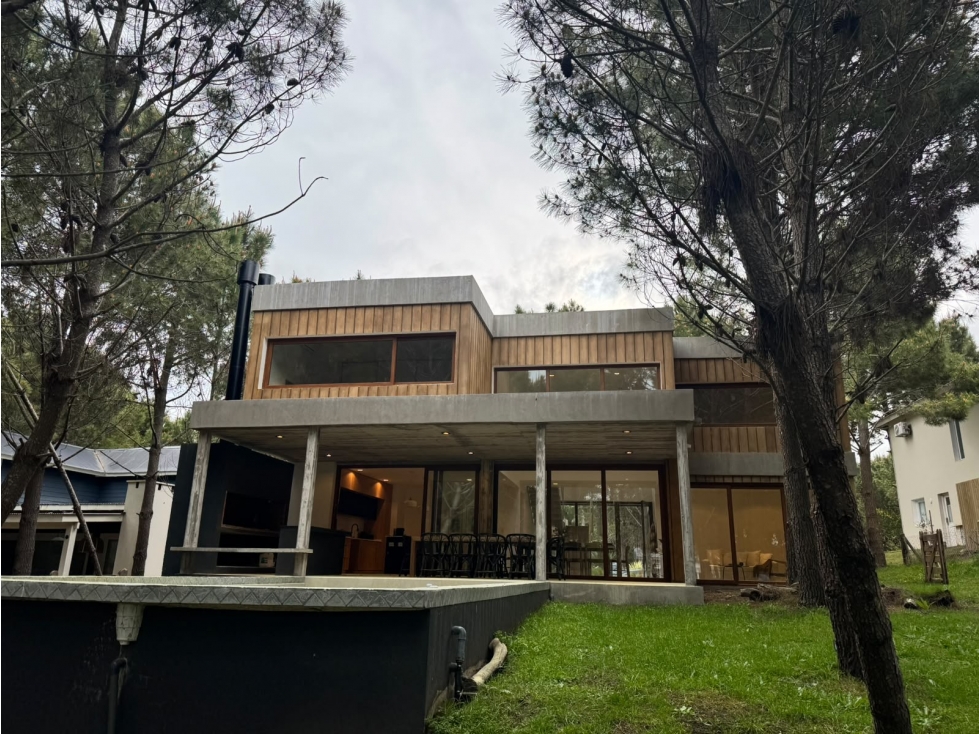 Casa Alquiler Costa Esmeralda Residencial 348 5 Dorm Pileta 12 Pax — foto 5