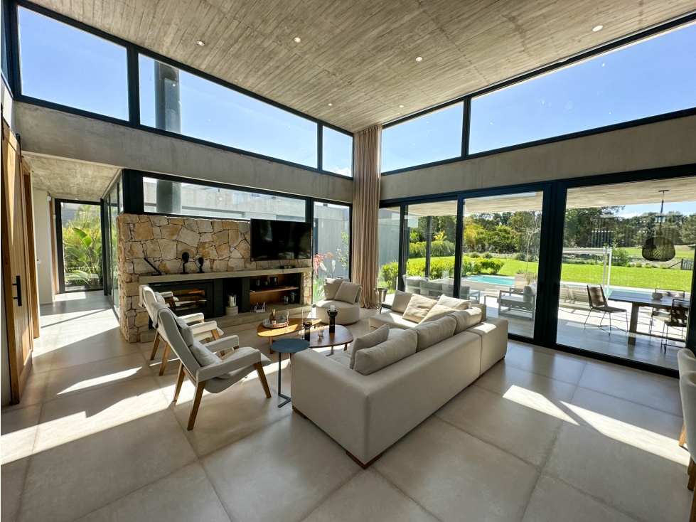 Casa Golf II Lote 400 Costa Esmeralda 5 suites 500m² pileta - 3