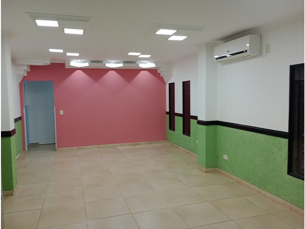 Alquiler conjunto de consultorios-Puerto Esperanza -Mnes - 4