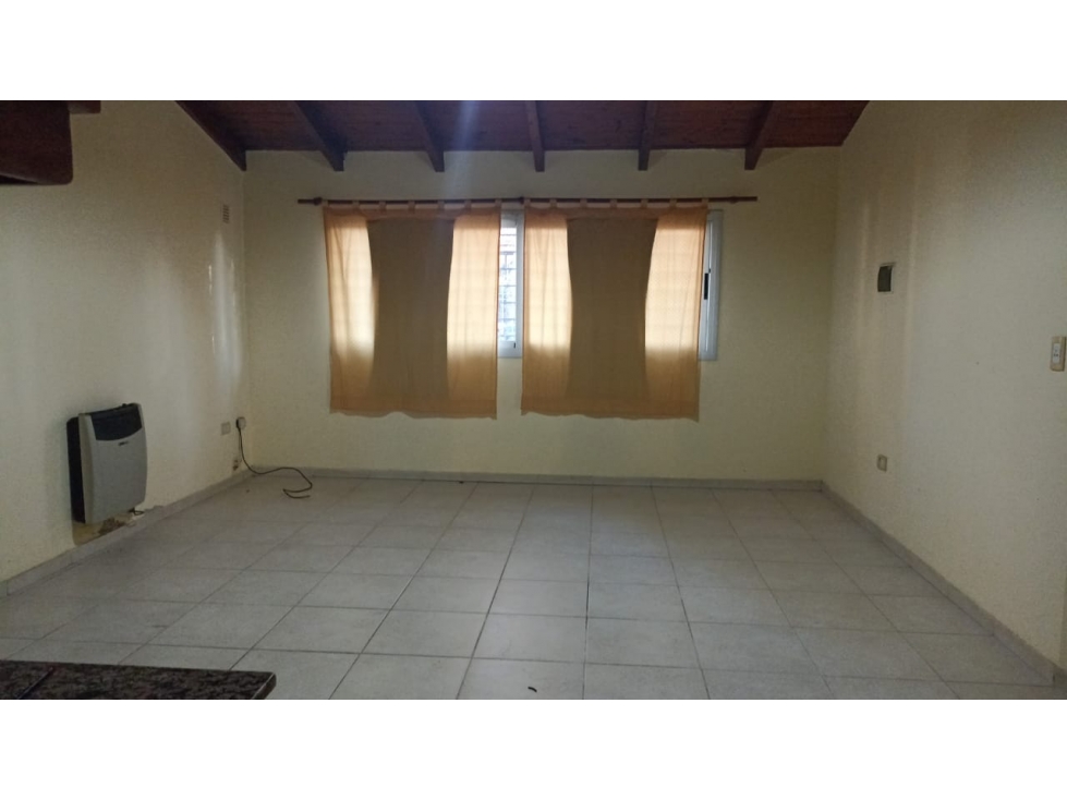 CASA EN VENTA EN BARRIO LA CUESTA - 6