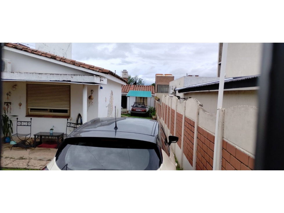 OPORTUNIDAD SE VENDE CHALET CON DTO INDEPENDIENTE EN CARLOS PAZ — foto 2