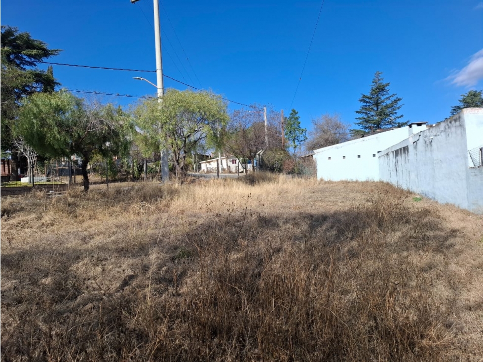 SE VENDE LOTE EN VILLA DEL LAGO A METROS DEL DIQUECITO - 2