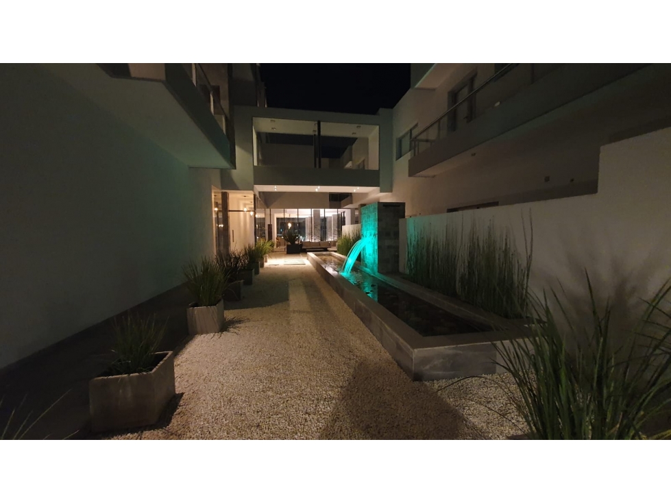 Se vende departamento dos dormitorios en edificio de categoria - 4