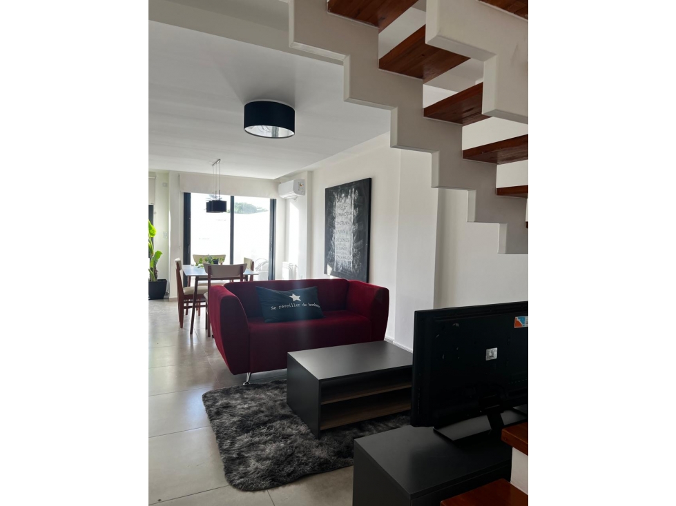 OPORTUNIDAD PASEO 4 TE ESPERA SE VENDE DUPLEX DE DOS DORMITORIOS — foto 4