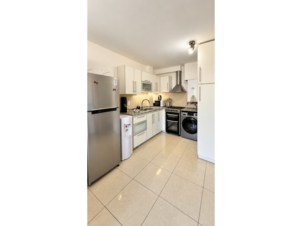 SE VENDE DTO 2 DORMITORIOS 2 BAÑOS CON COCHERA — foto 3