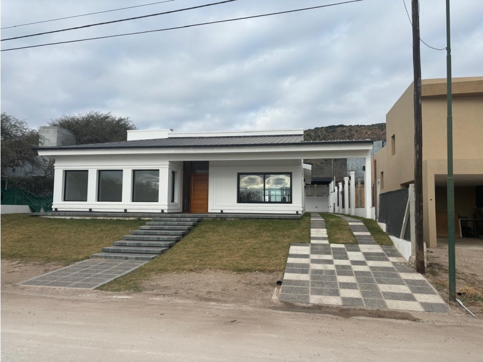 SE VENDE CASA DE ALTA CALIDAD A ESTRENAR 3 DORMITORIOS EN EL DORADO 2 — foto 2